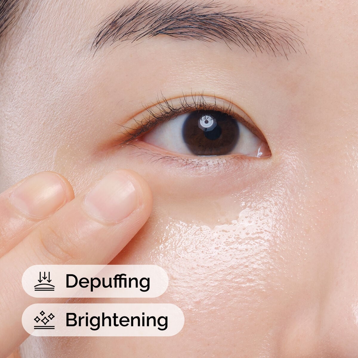 caffeine-solution-5-egcg-eye-serum-b8 ord-caffeine-solution-egcg-model-application-with-benefits.jpg
