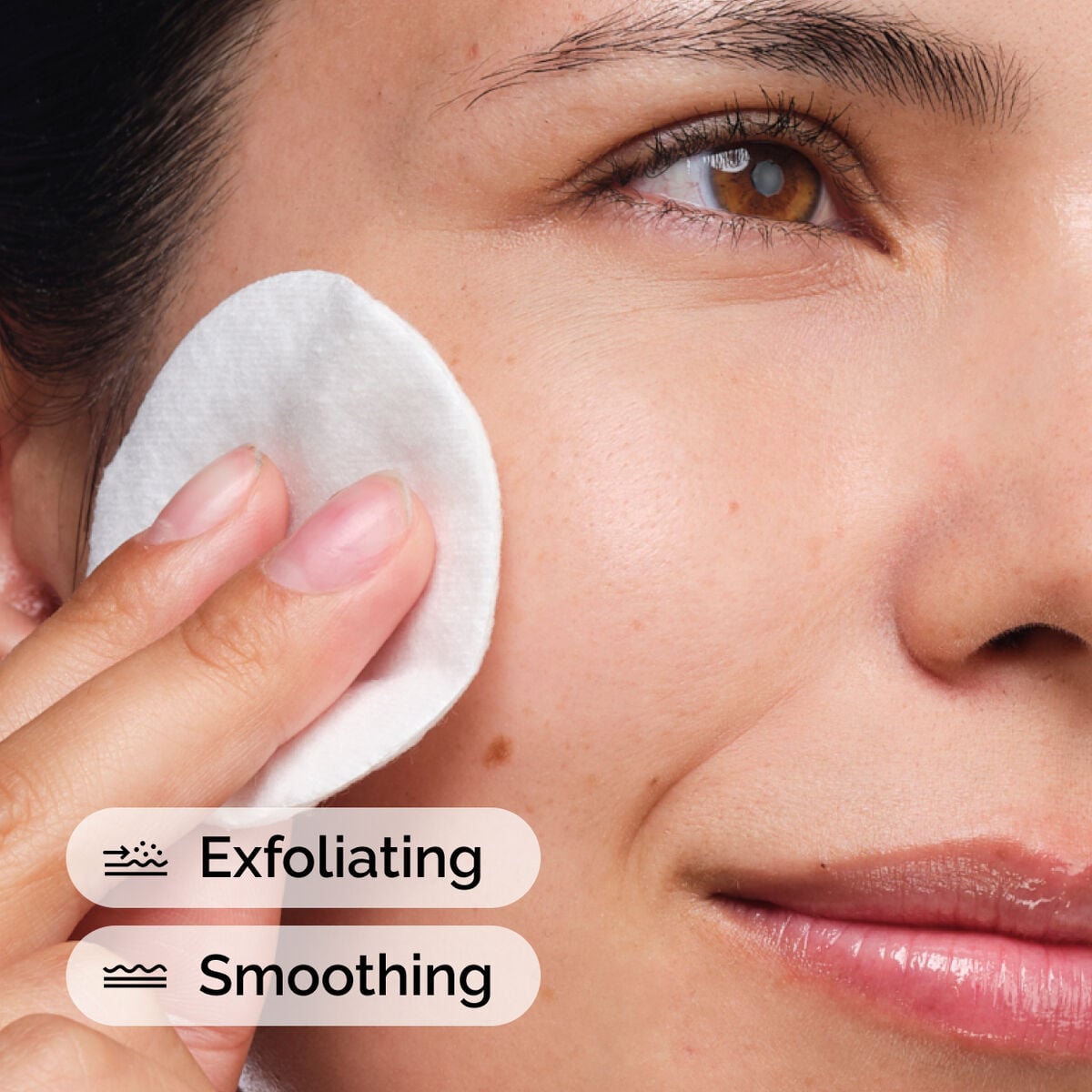 glycolic-acid-7-exfoliating-toner-l9 ord-glycolic-acid-exfoliating-toner-model-application-with-benefits.jpg